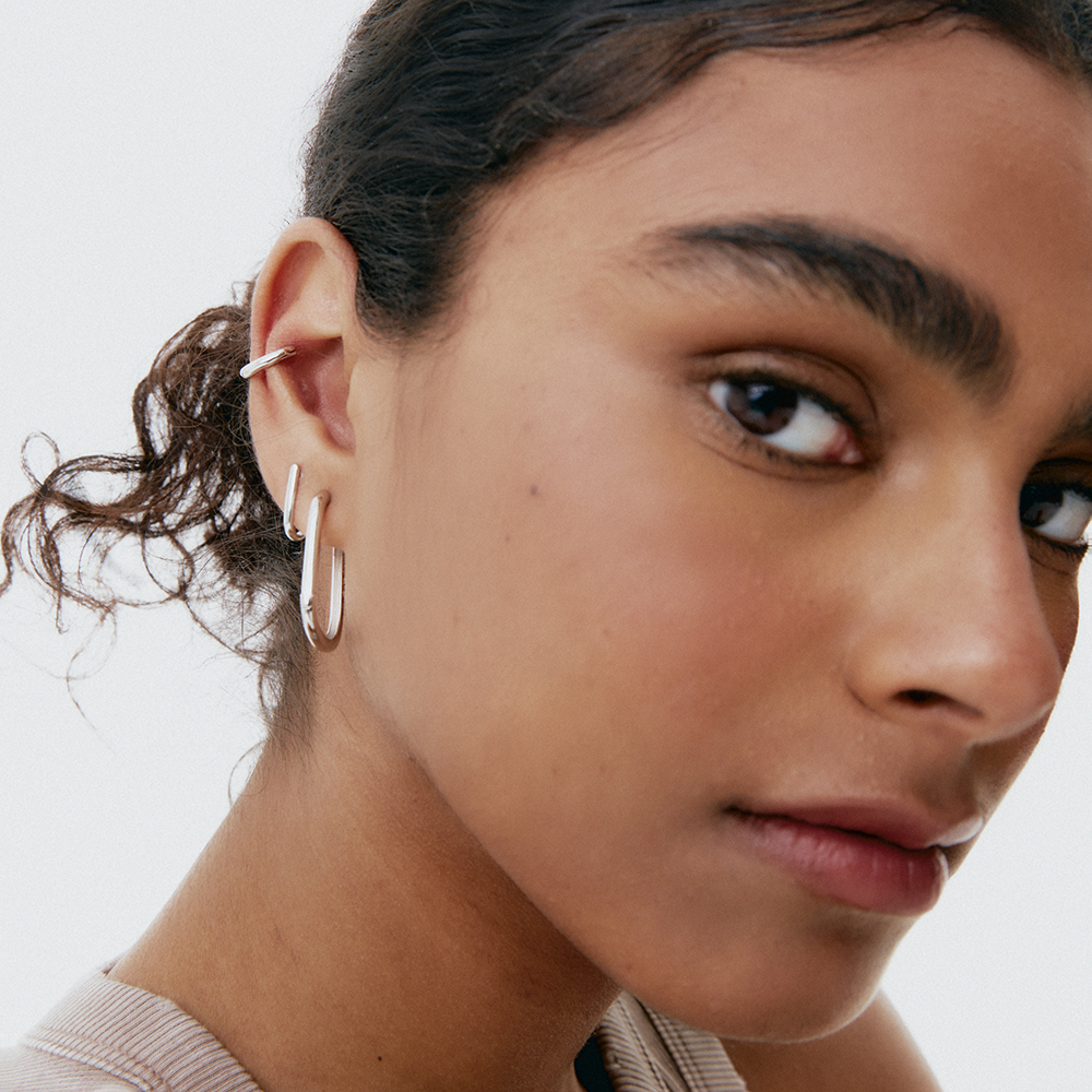 ESSENTIAL EARRINGS